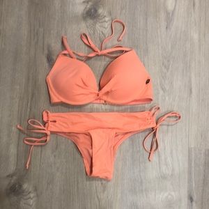 Bathing suit set